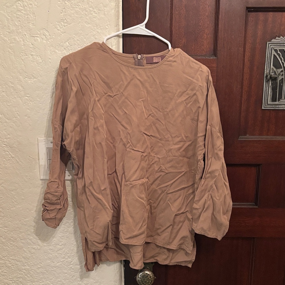 Women's Long Sleeve Scoop Neck Top - Taupe